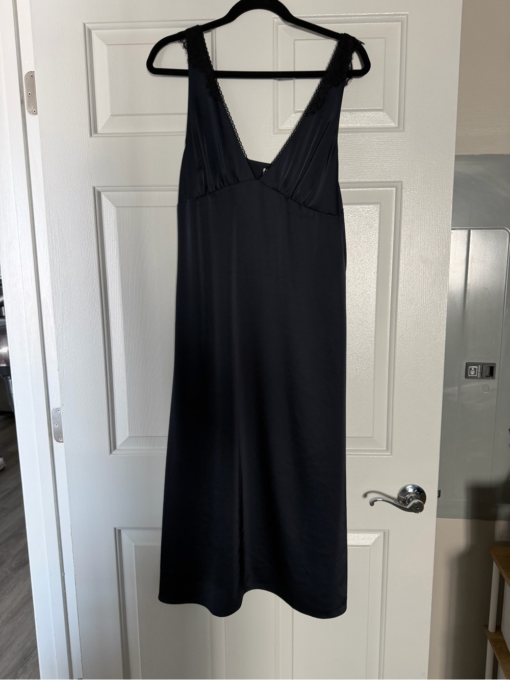 Aritzia navy blue silk dress with black lace trim size 10